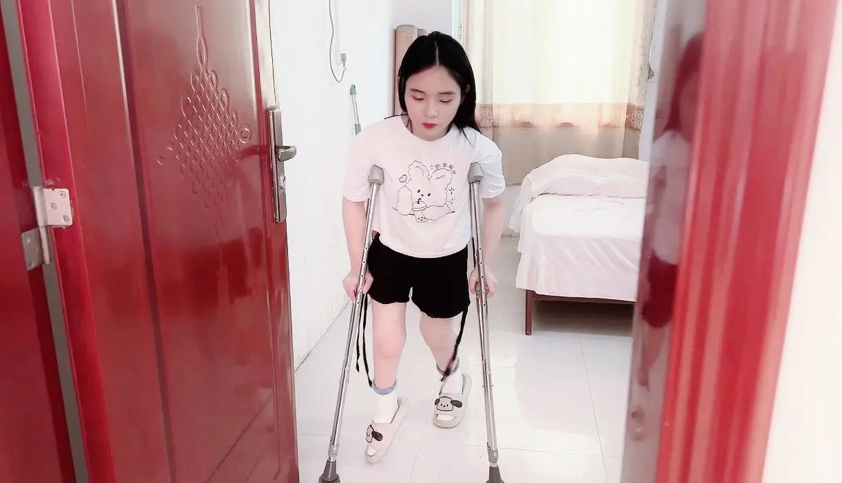 Lolicc: Polio Girl - Returning to a Familiar Home AmputeeClub