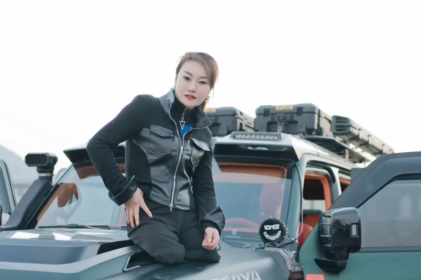 Lee: Dak Amputee Lady - Camping Base AmputeeClub