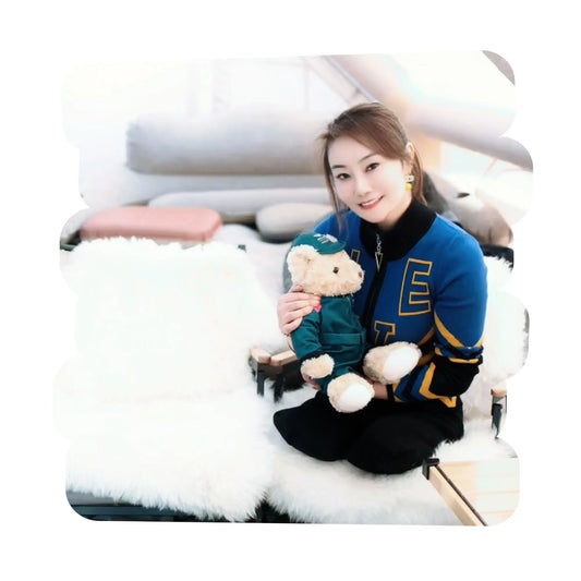 Lee: Dak Amputee Lady - Camping Base AmputeeClub