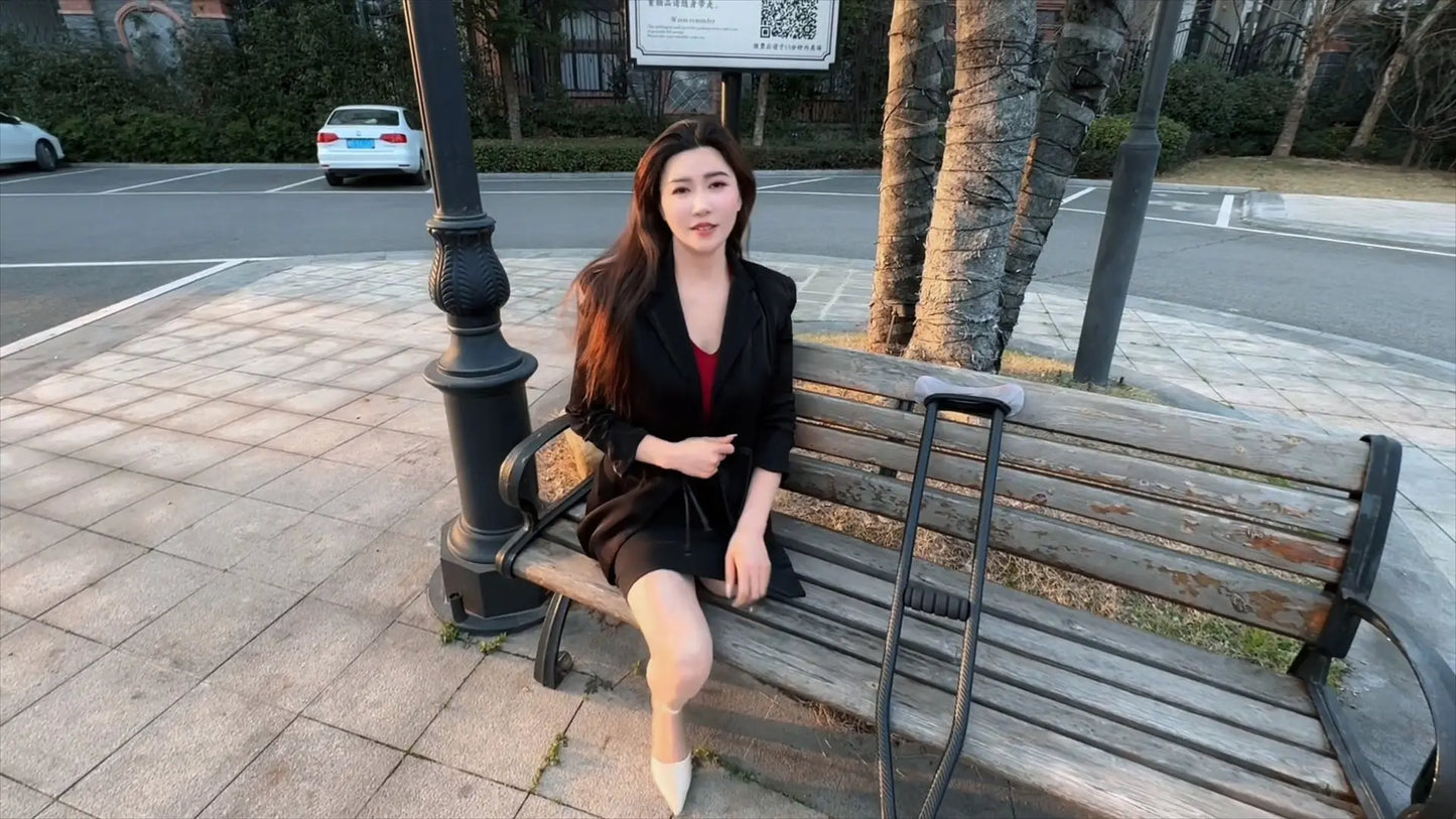 Rika: Sak Amputee girl - Long flowing hair AmputeeClub