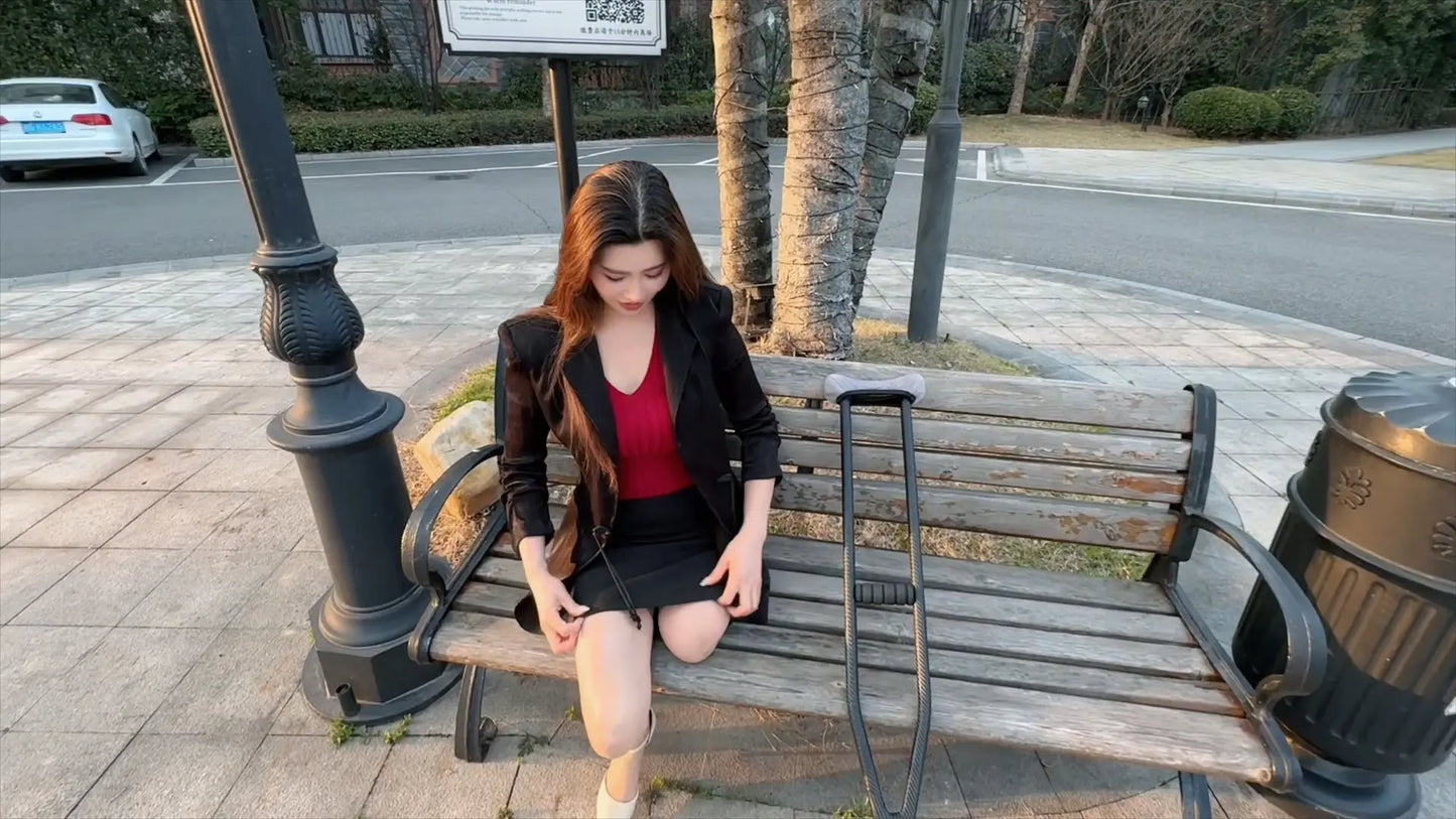 Rika: Sak Amputee girl - Long flowing hair AmputeeClub