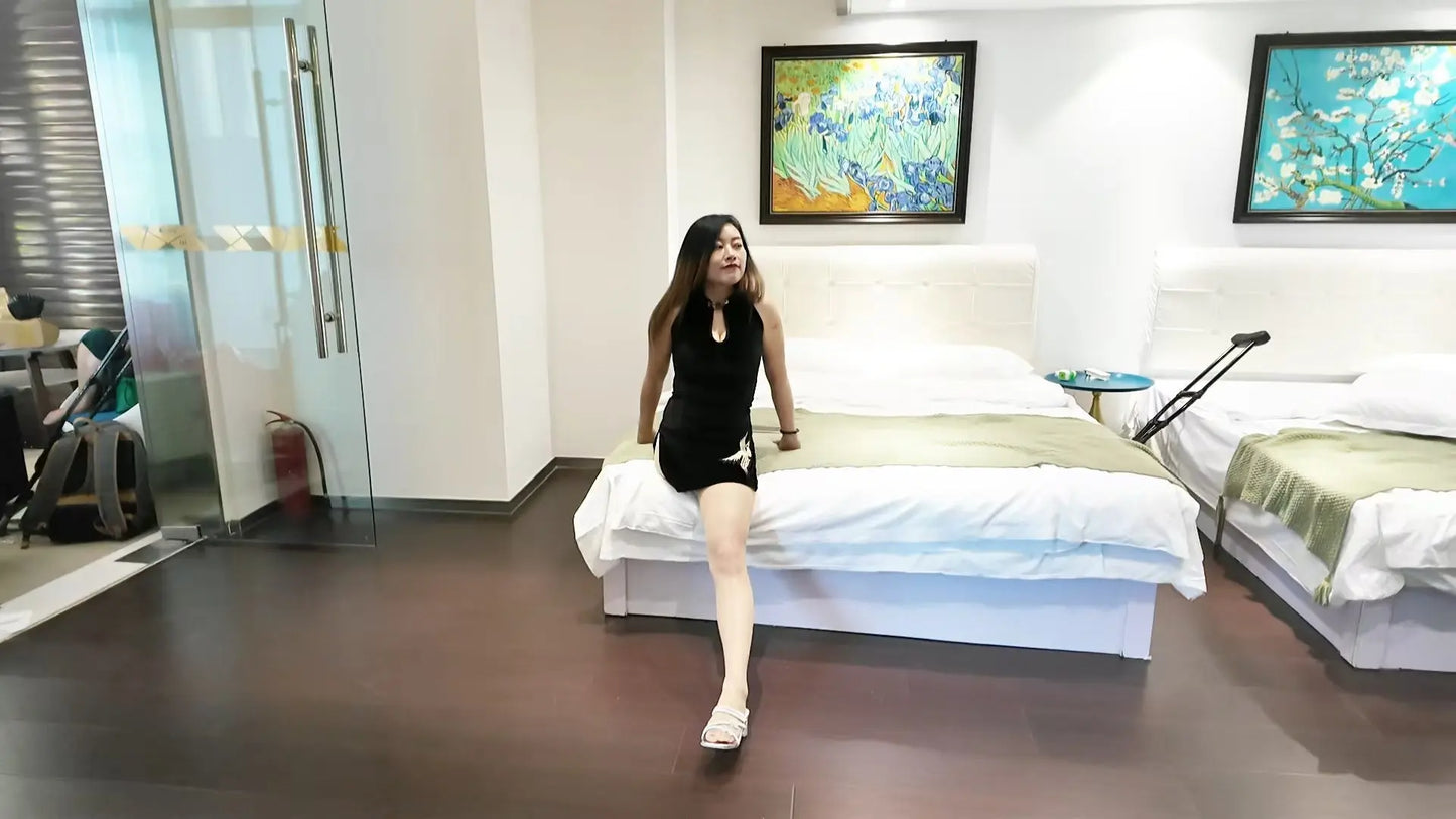 Emma: Shd Amputee Girl - Free and enjoyable alone time - AmputeeClub