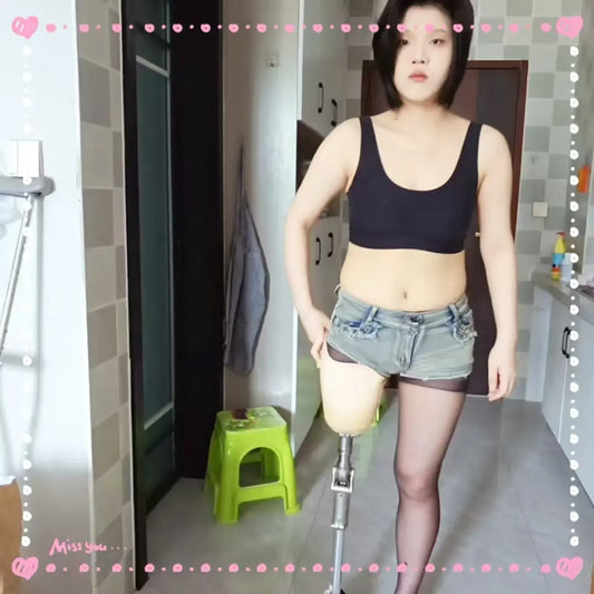 Lingo: Sak Amputee Girl - A new prosthetic experience AmputeeClub