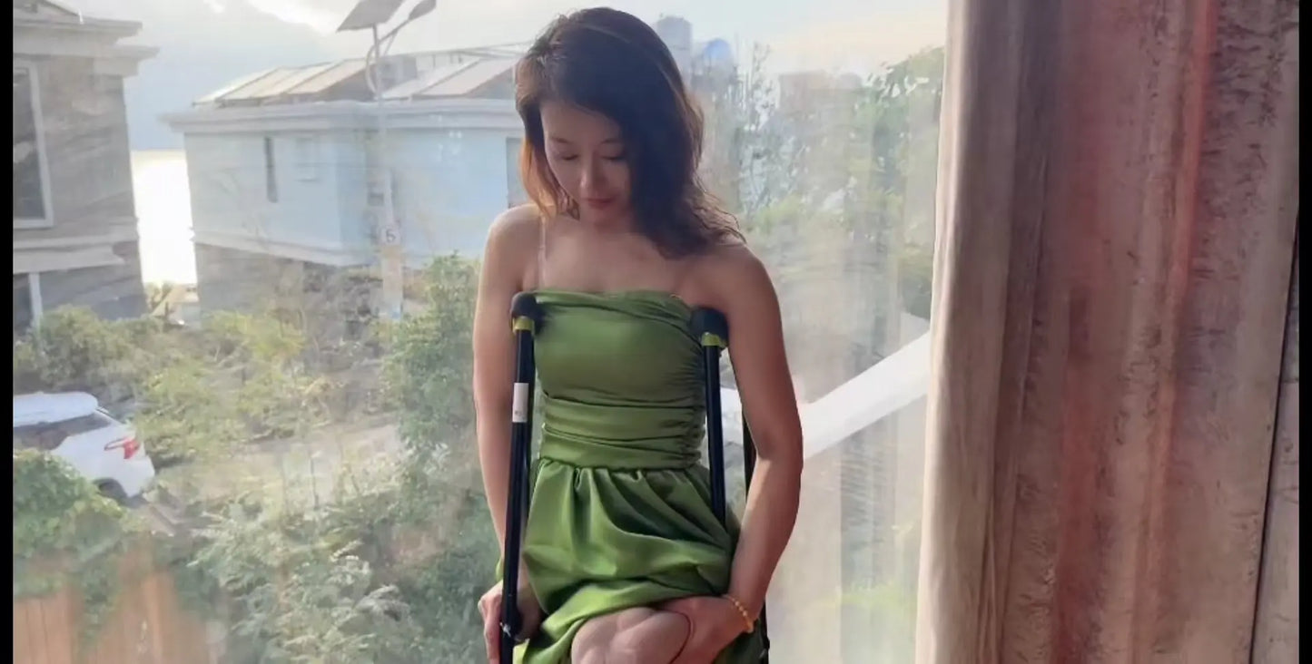 Ayla: Sak Amputee Girl - Replacement of new prosthetic limbs AmputeeClub
