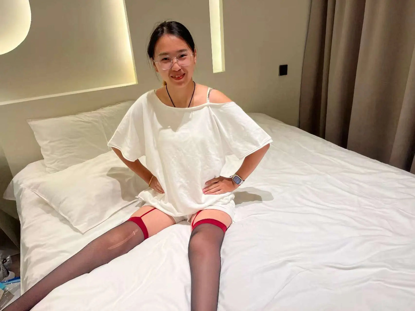 Zoe: Paraplegic Girl Playing with Her Unconscious Feet AmputeeClub