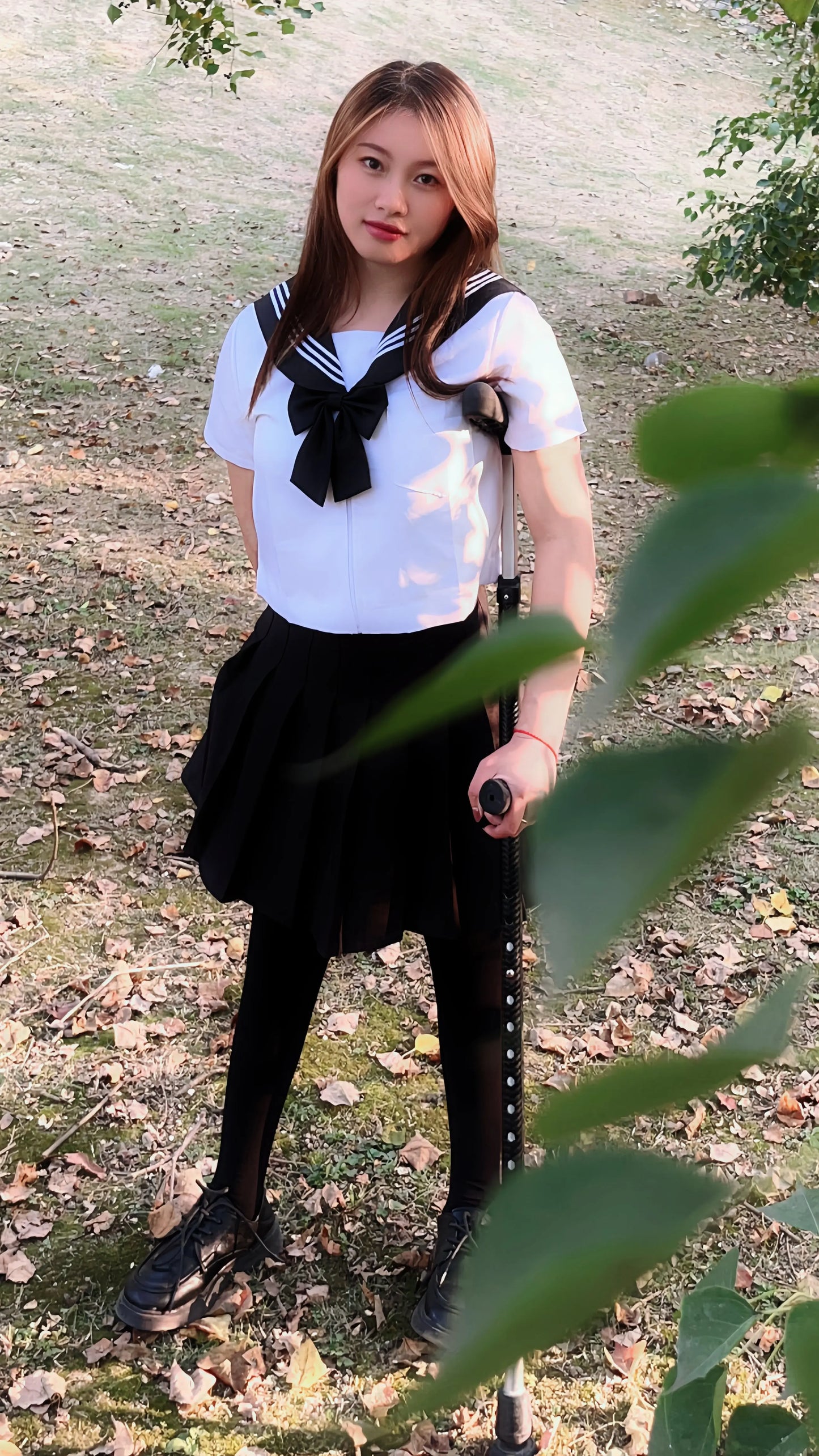 Miki: Polio Girl 1Cutch - AmputeeClub