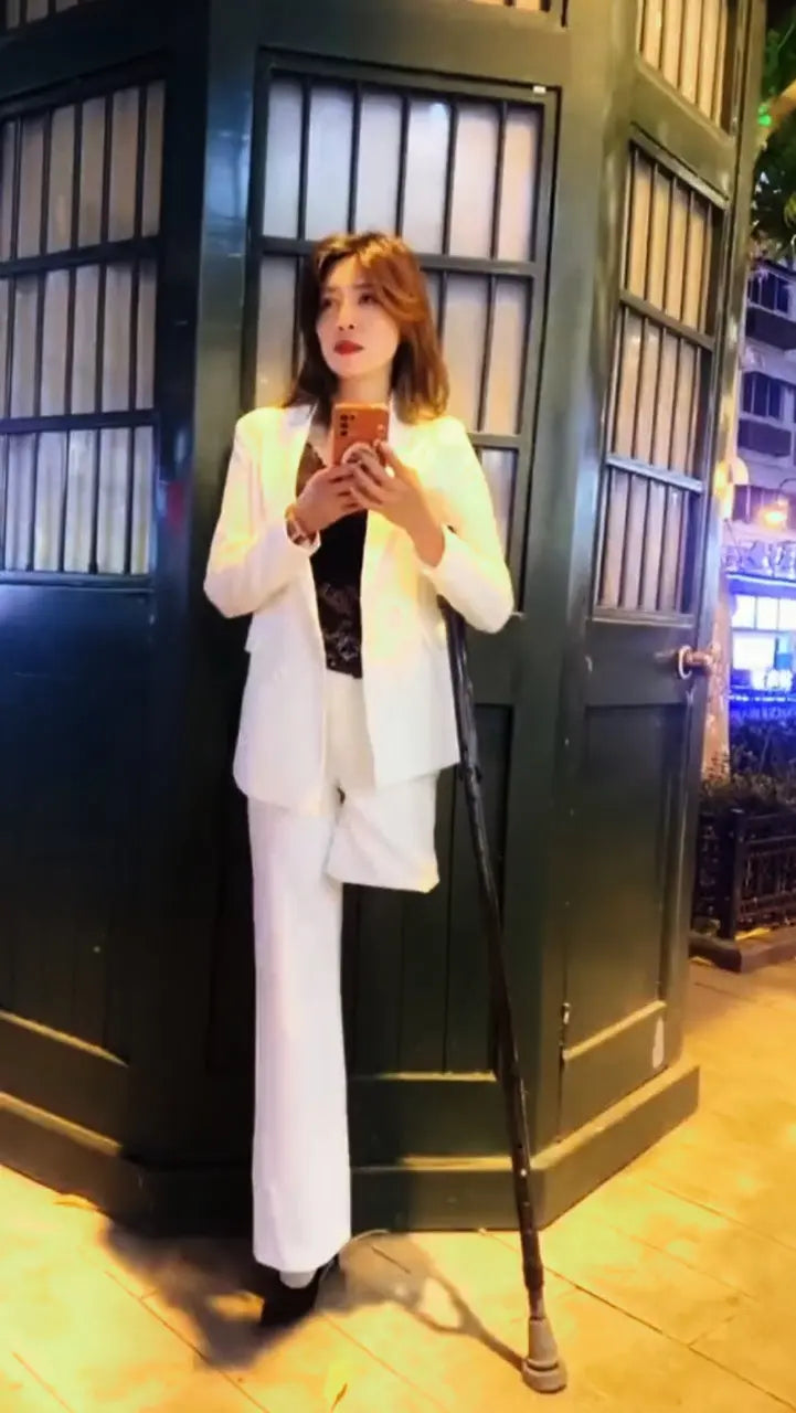 New model New video: "Rika Sak Amputee Girl" - AmputeeClub