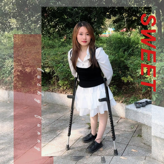 Miki: Polio Beautiful Girl crawls in the park - AmputeeClub