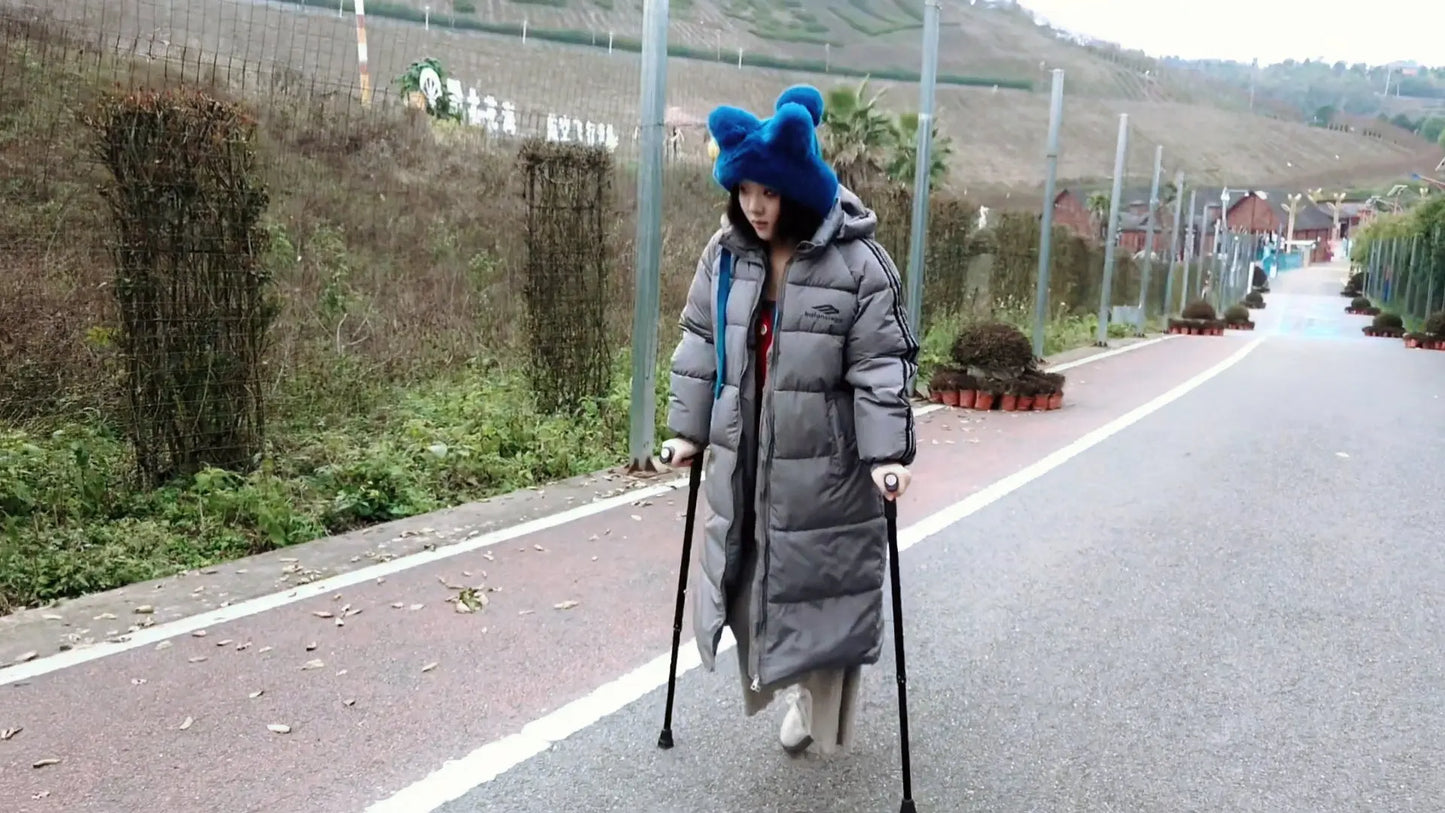 Lingo came to the park for a walk - AmputeeClub