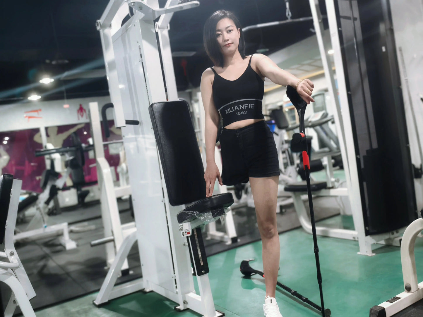 Emma: Shd lady in the gym AmputeeClub
