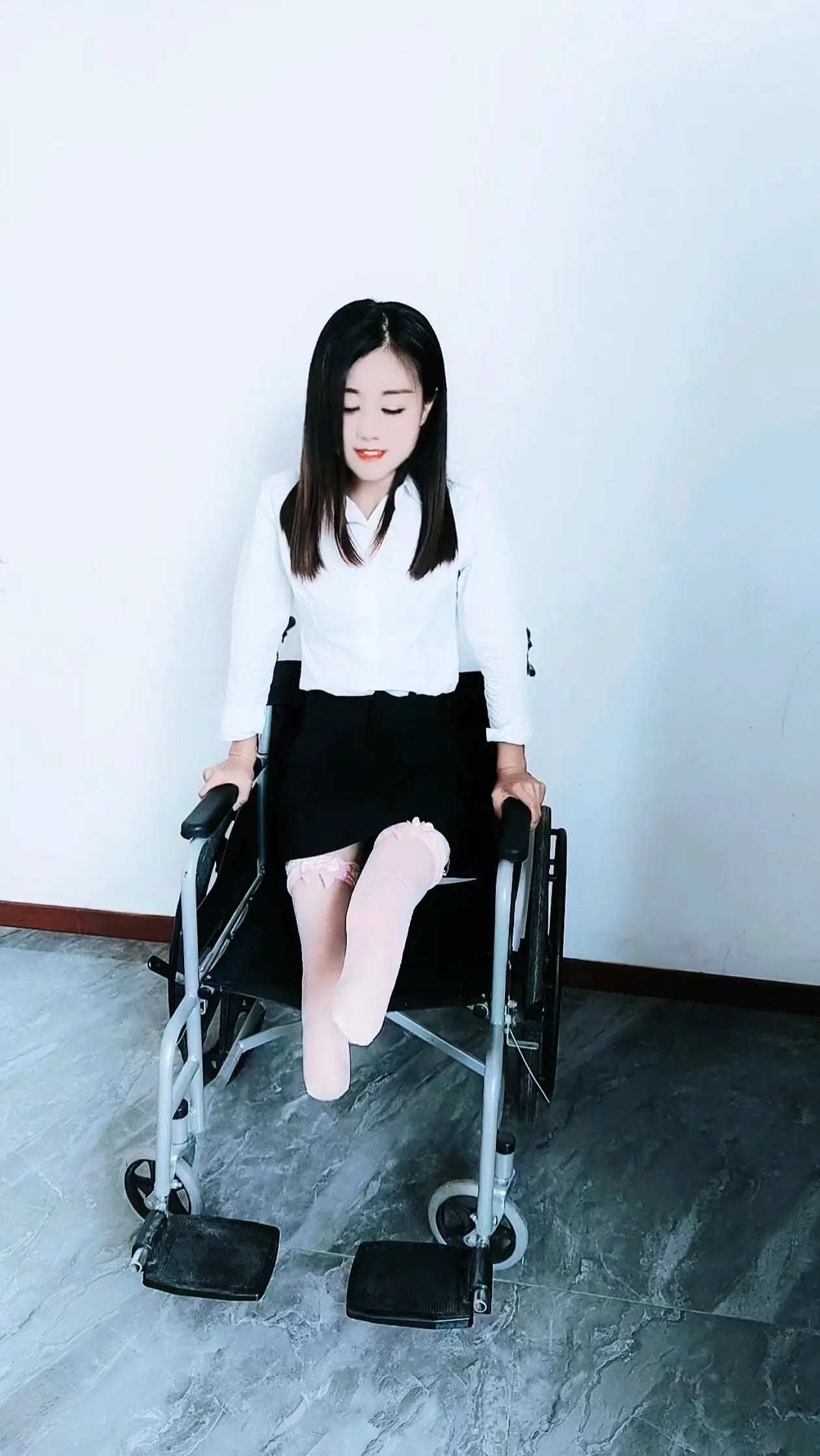 Cece: Dbk girl takes care of herself in daily life AmputeeClub