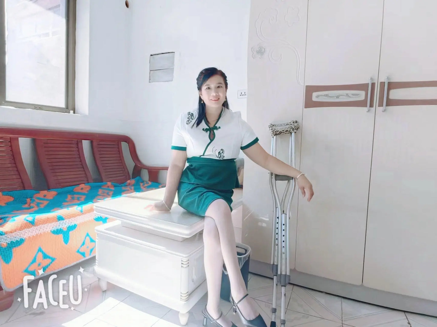 Carrie: Polio lady playing with her slender legs AmputeeClub