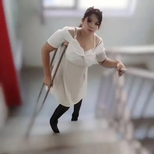 Peggy: The way she walks AmputeeClub