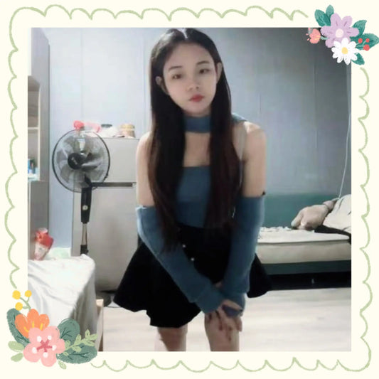 Lolicc: Polio girl on the sofa AmputeeClub