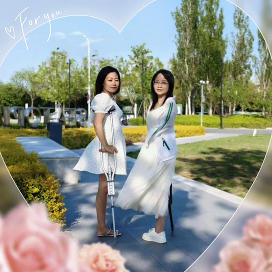 Lanzi and Emma:Ooe&Shd; Amputee AmputeeClub