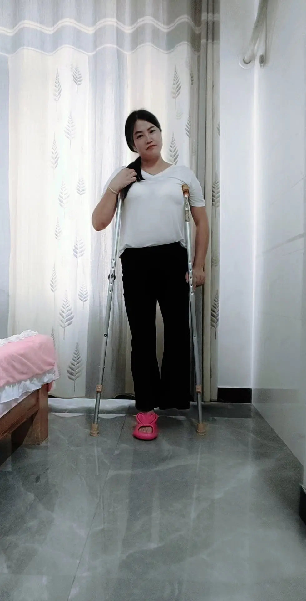 Dalila:Sak Amputee Girl changes into a red dress and black stockings AmputeeClub