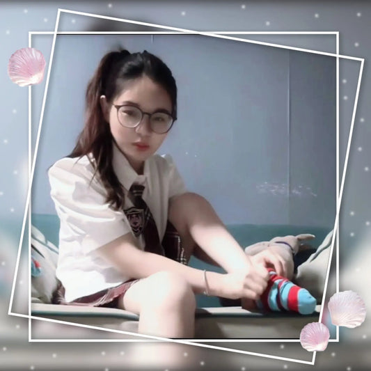 Lolicc:Polio Girl's cute socks AmputeeClub