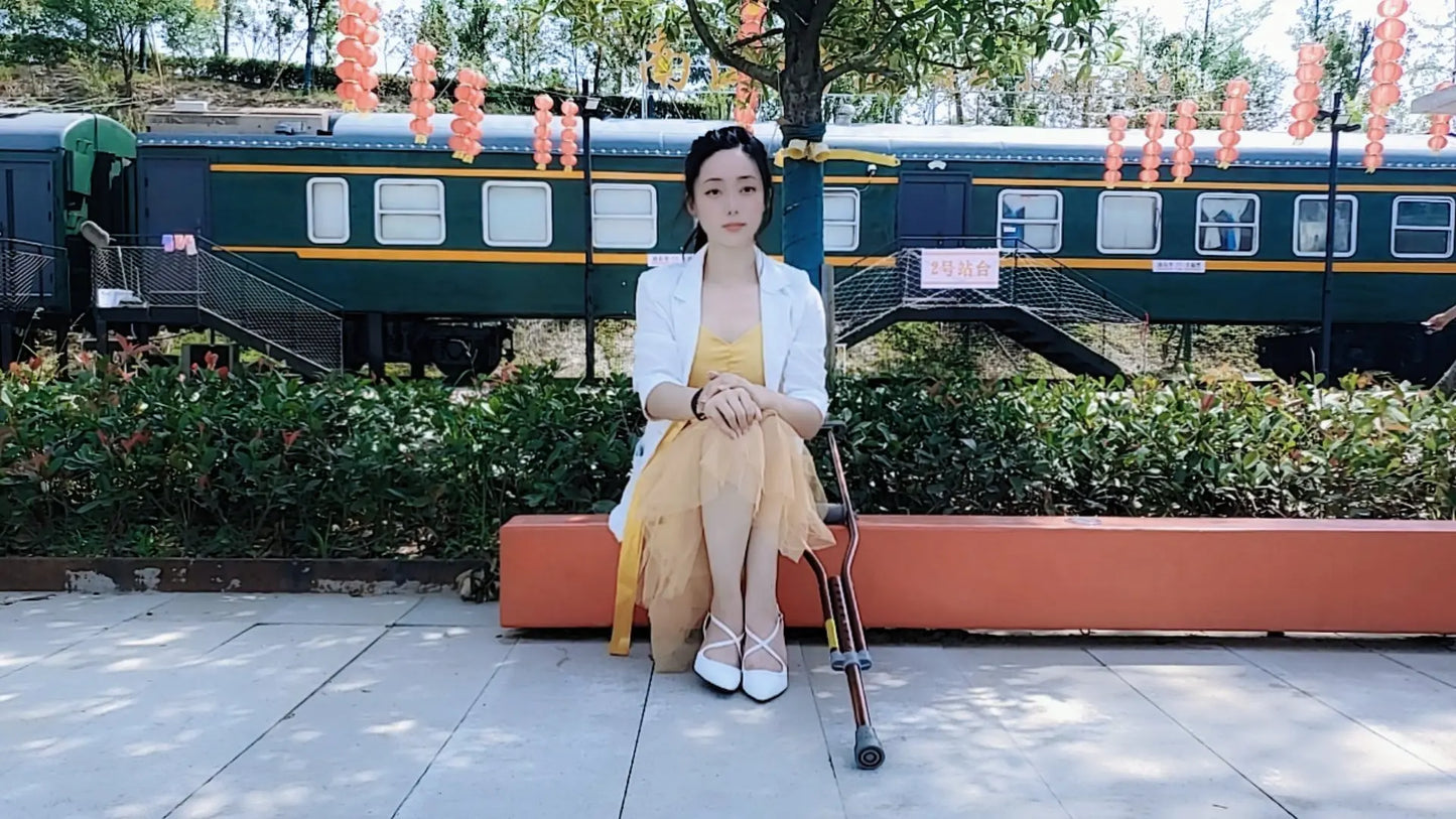 Anmi: Polio Girl strolls through the forest park AmputeeClub