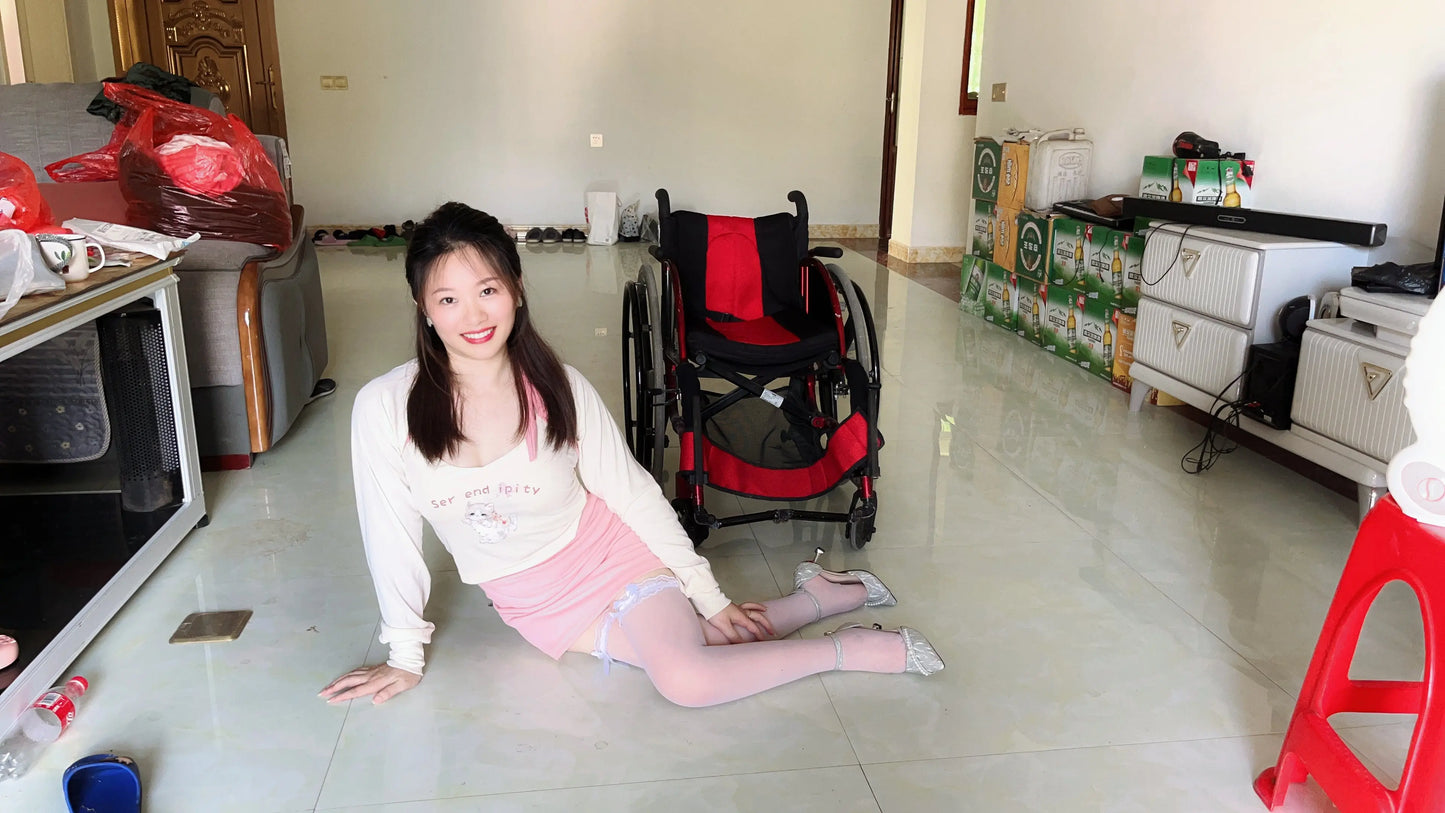 Miki: Polio Girl's Crawling in Life AmputeeClub