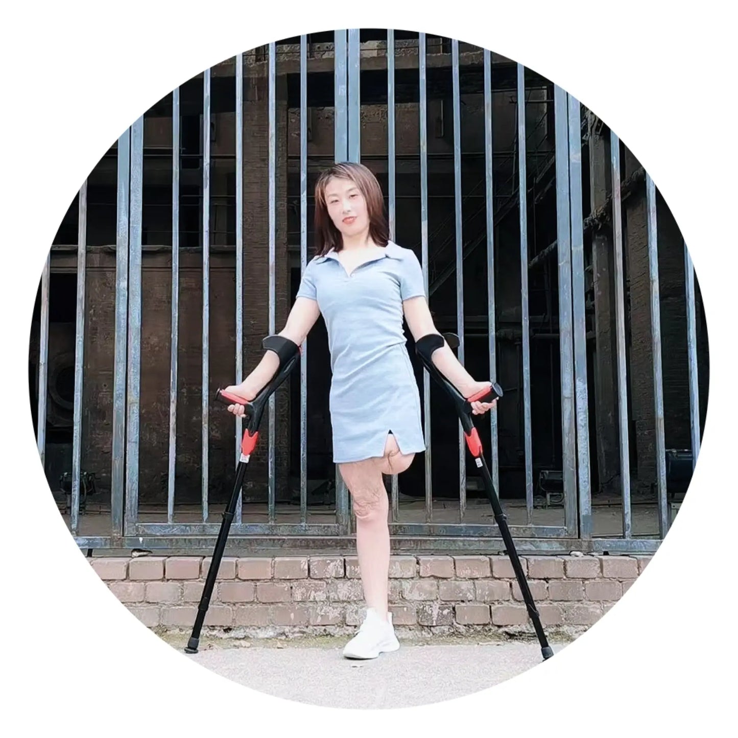 Ayla: Sak Amputee Girl uses elbow crutches AmputeeClub