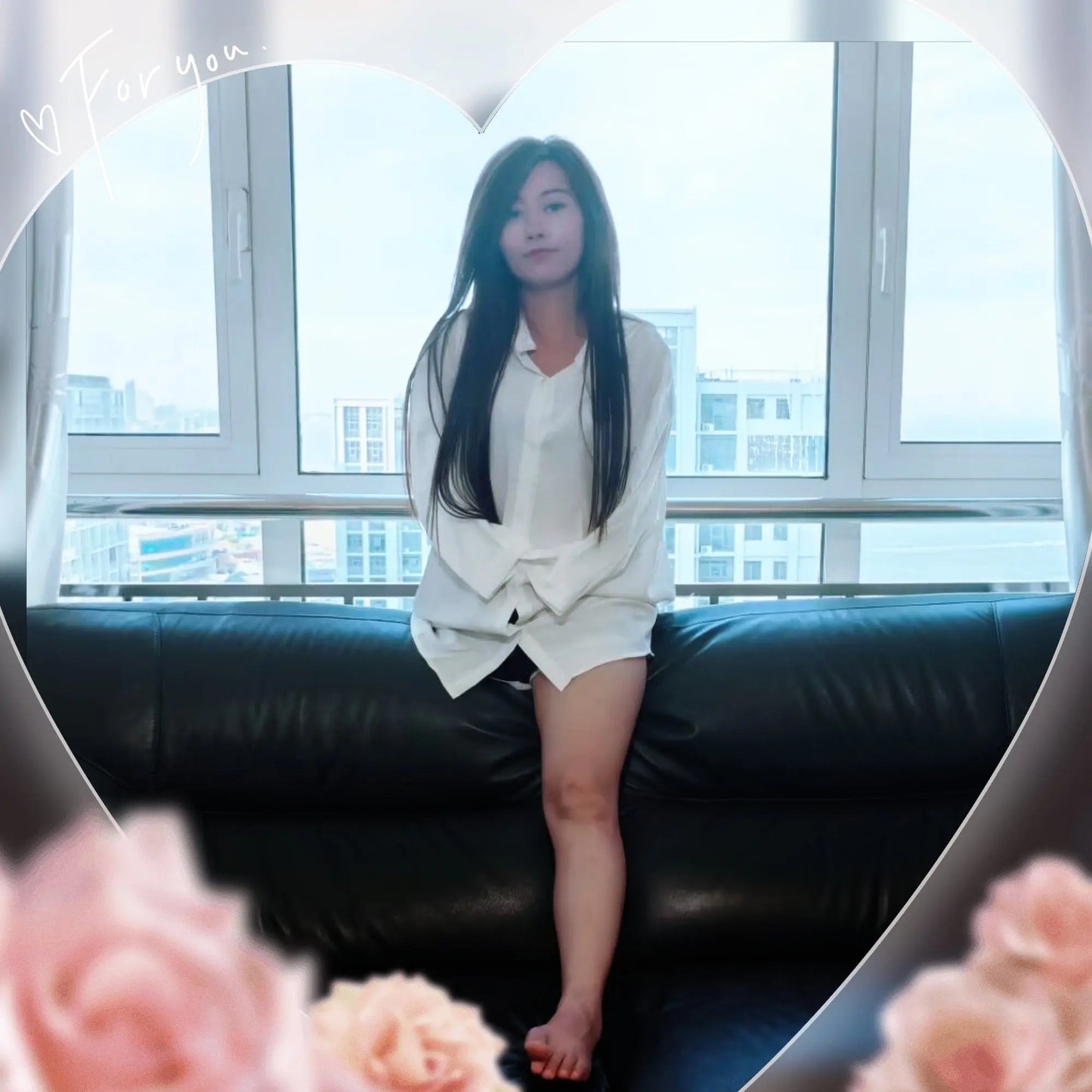 Emma: RHD Amputee Girl Pretends to be Triple AmputeeClub
