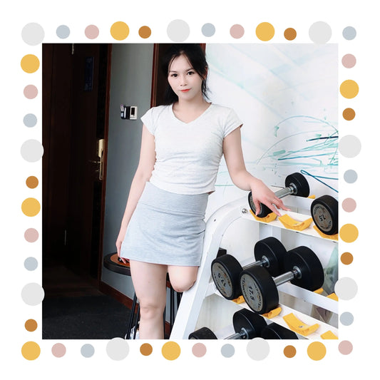 Alisa: Sak Amputee Girl at the gym AmputeeClub