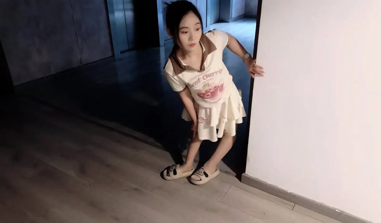 Lolicc: Polio Girl walk without crutches AmputeeClub