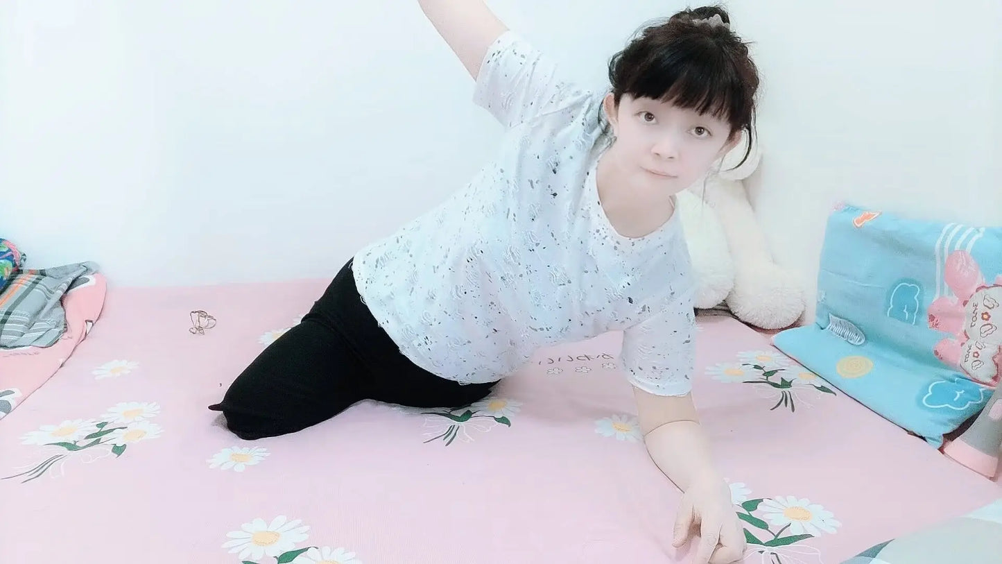Sugar: Dak(Ak+Hd) Amputee Girl gets up AmputeeClub