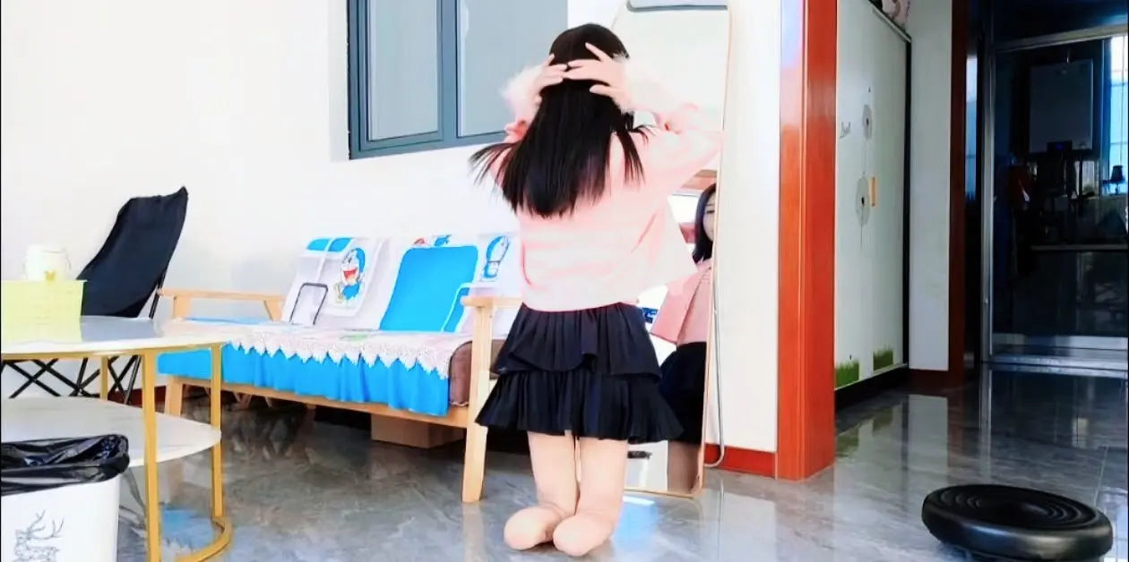 Cece: DBK Amputee Girl changing clothes AmputeeClub