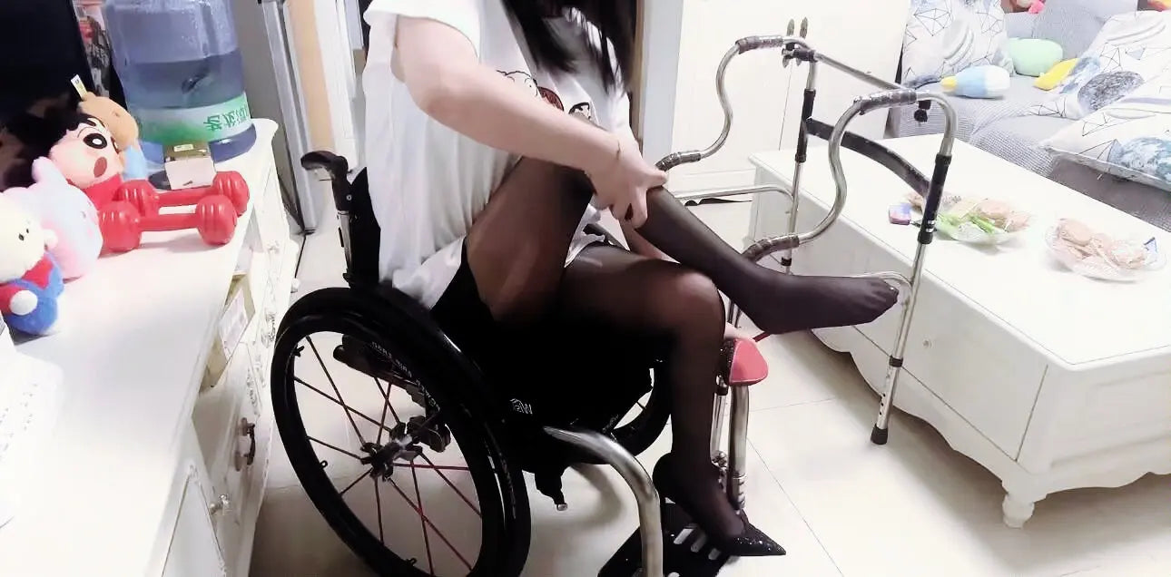 Ava: Paraplegic Girl Exercise AmputeeClub