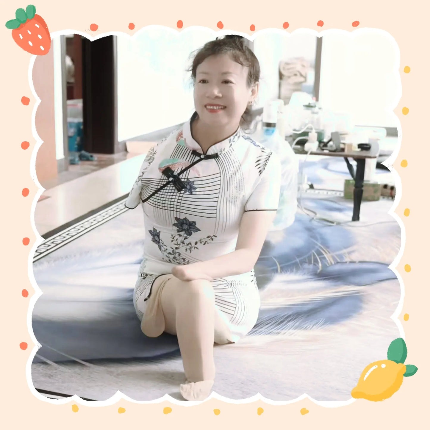 Carol: A strong and optimistic Quad Amputee Lady is singing loudly AmputeeClub