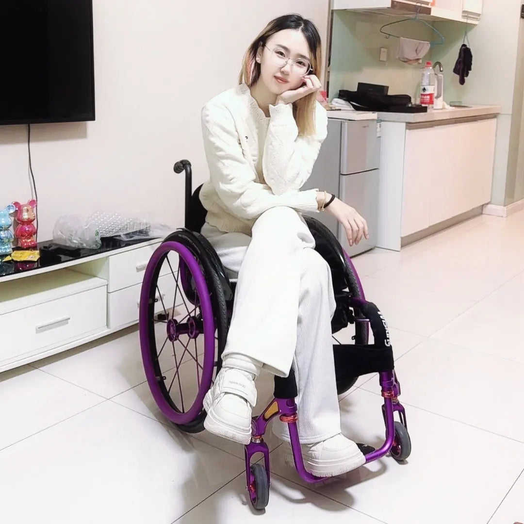 Zoe: Paraplegic Girl - Black Eyed Strap AmputeeClub