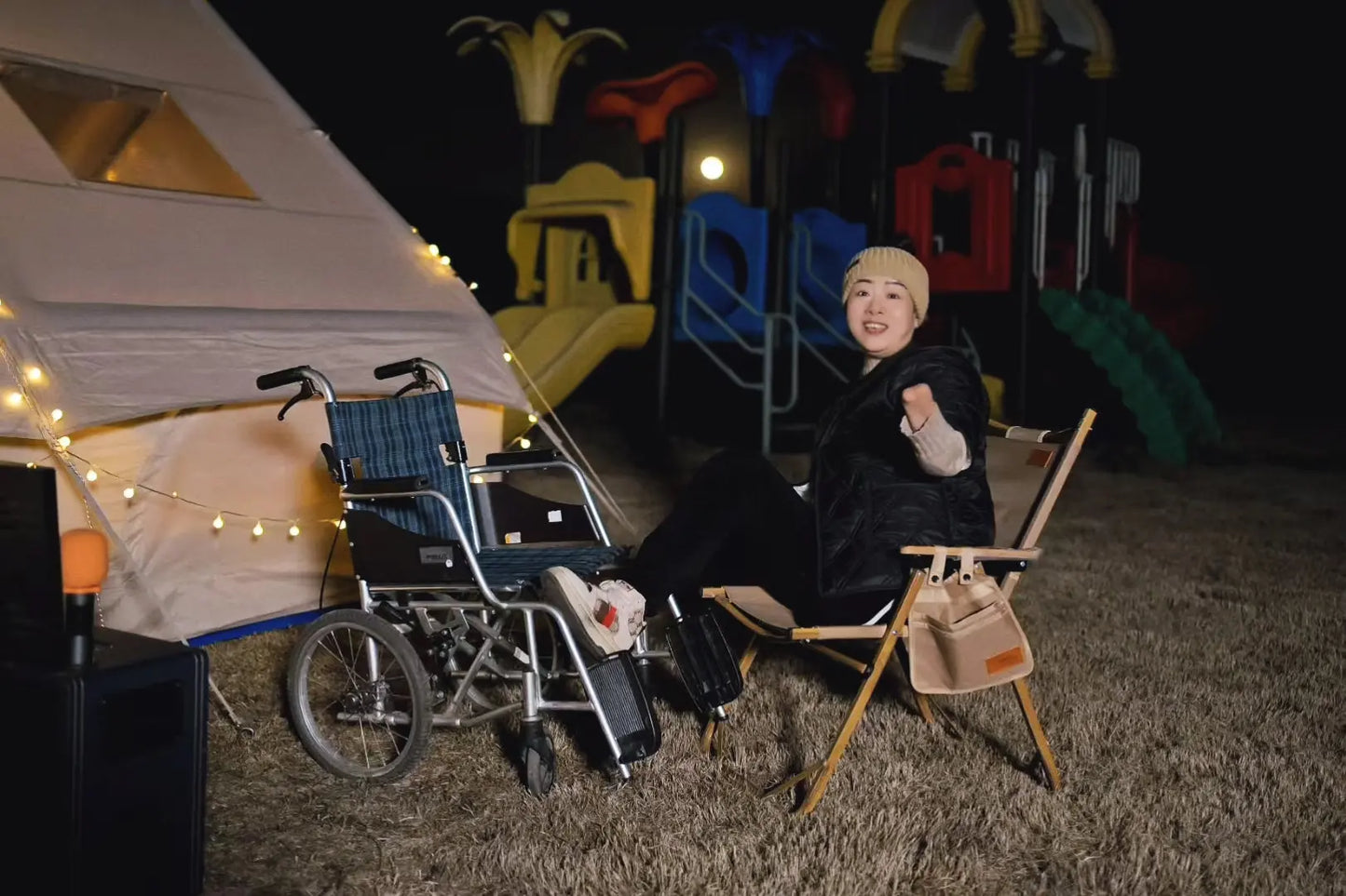 Carol: Quad Amputee Lady - Singing at the Camping Site AmputeeClub