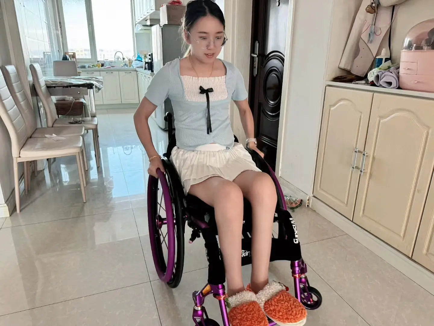 Zoe: Paraplegic Girl - Crawling to find her phone AmputeeClub
