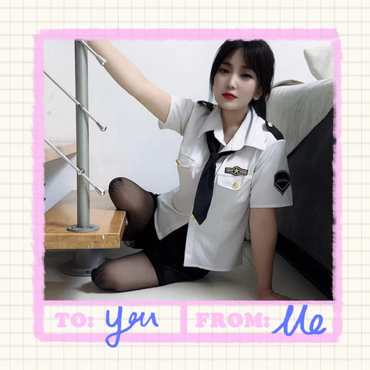 Sally Dak Amputee girl - Playing in a small indoor tent AmputeeClub