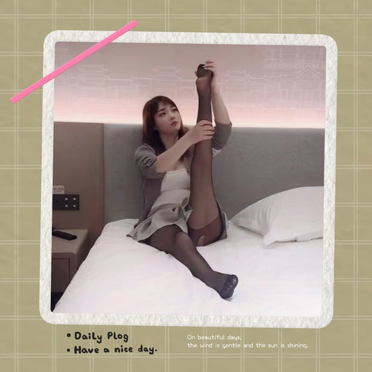 Ava: Paraplegic Girl - On a hotel bed AmputeeClub