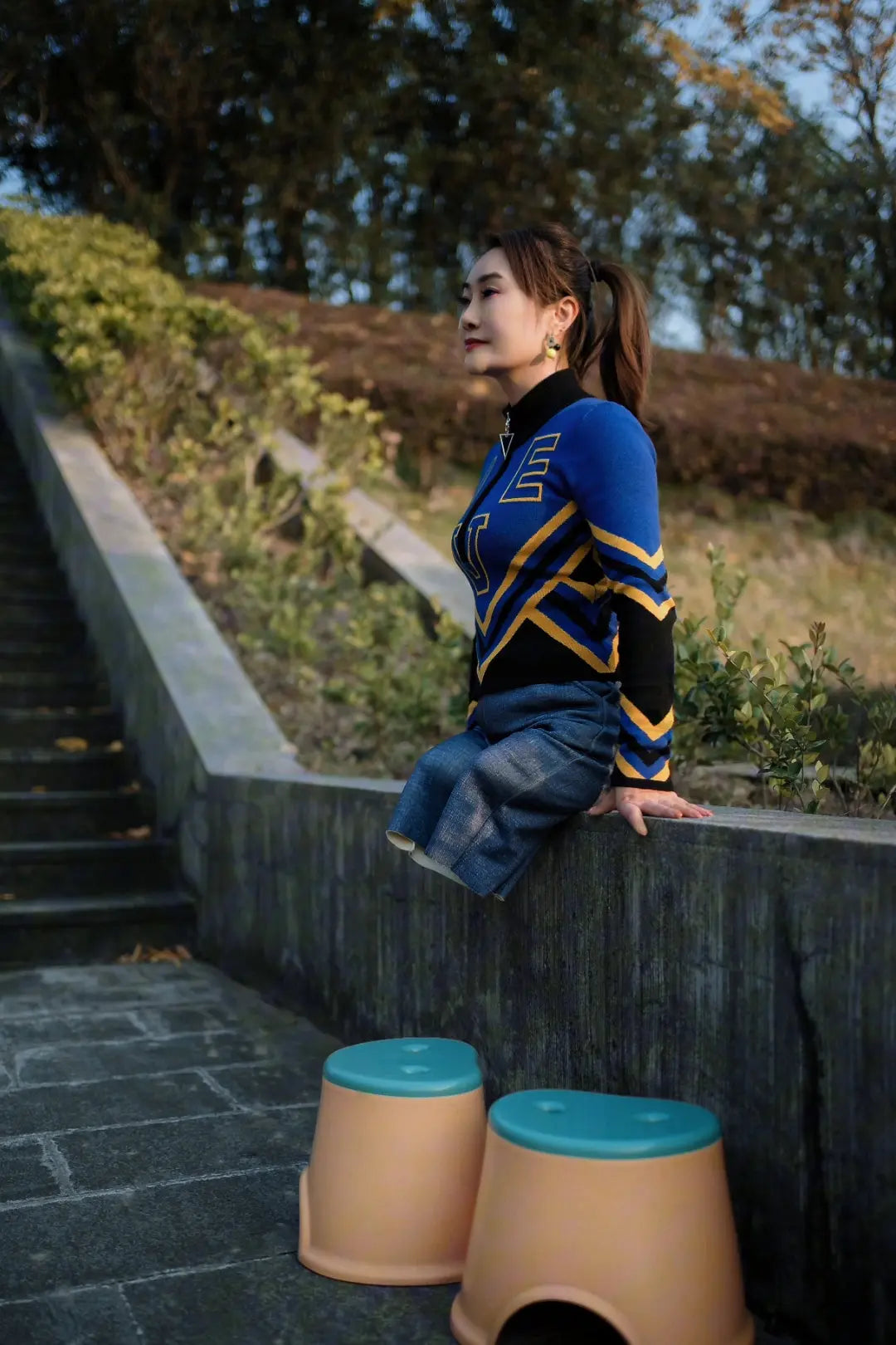 Lee: Dak Amputee Lady - How to climb stairs without legs AmputeeClub