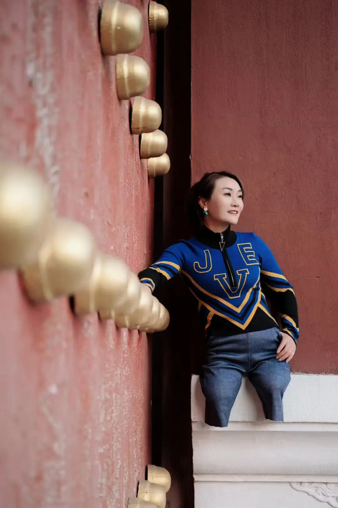 Lee: Dak Amputee Lady - How to climb stairs without legs AmputeeClub