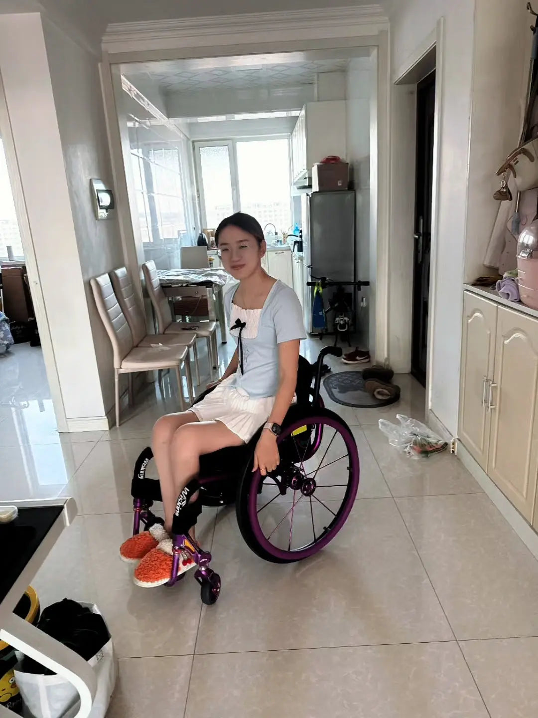 Zoe: Paraplegic Girl - Action Exercise AmputeeClub