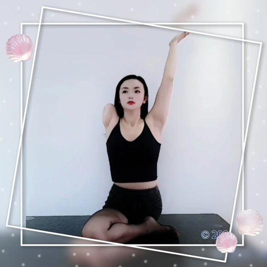 Mila: Ooe Amputee Girl - Yoga AmputeeClub