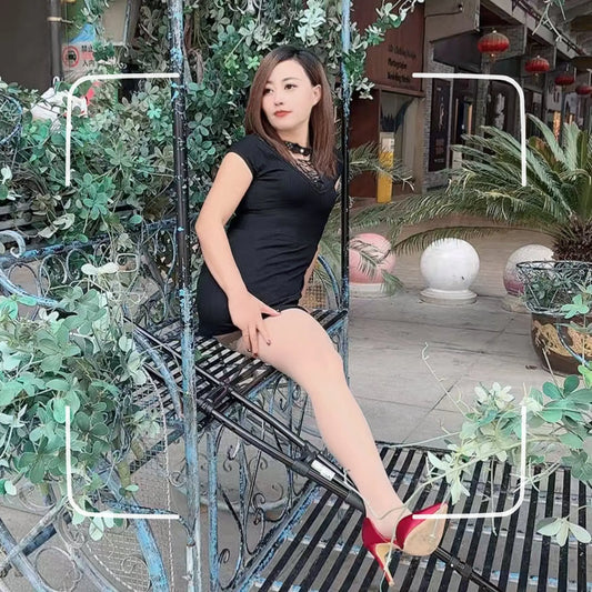 Emma: RHD Amputee Girl - at Train Park AmputeeClub