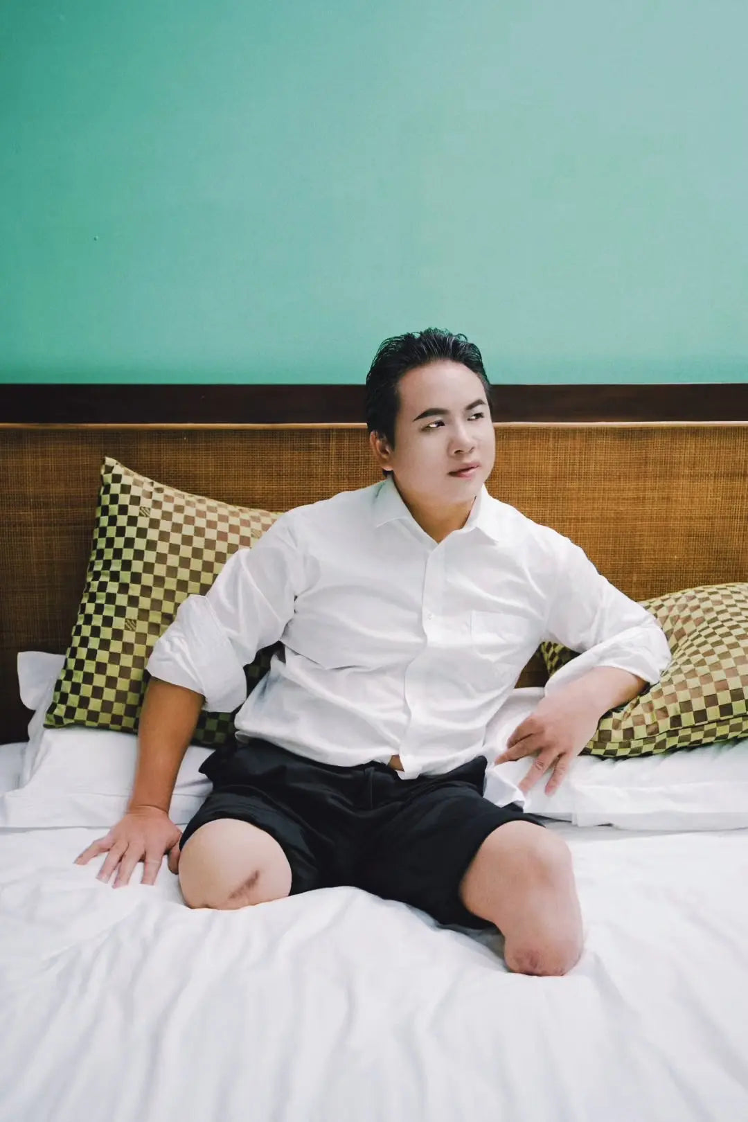 New model New video: "Luo: Dak Amputee Boy" AmputeeClub