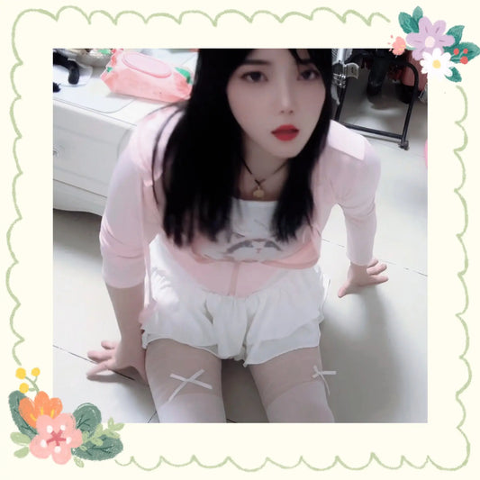 Ava: Paraplegic Girl - Multiple attempts to climb onto the bed AmputeeClub