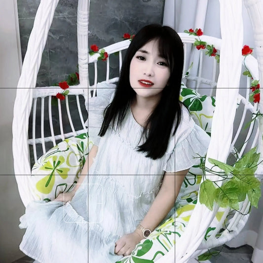 Sally: Dak Amputee Girl - The prosthetices girl on the floor AmputeeClub