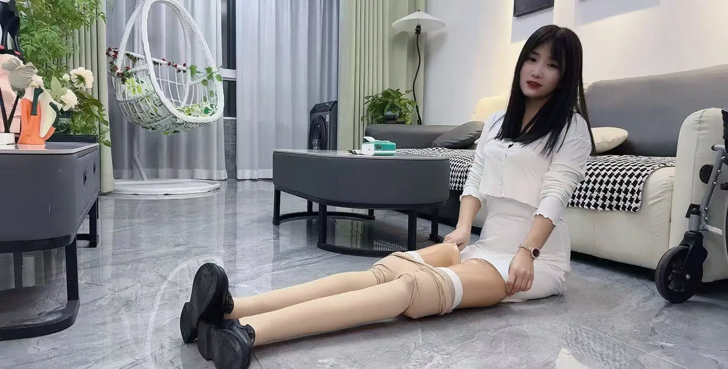 Sally Dak Amputee Girl - Get up on the ground wearing prosthetic limbs AmputeeClub