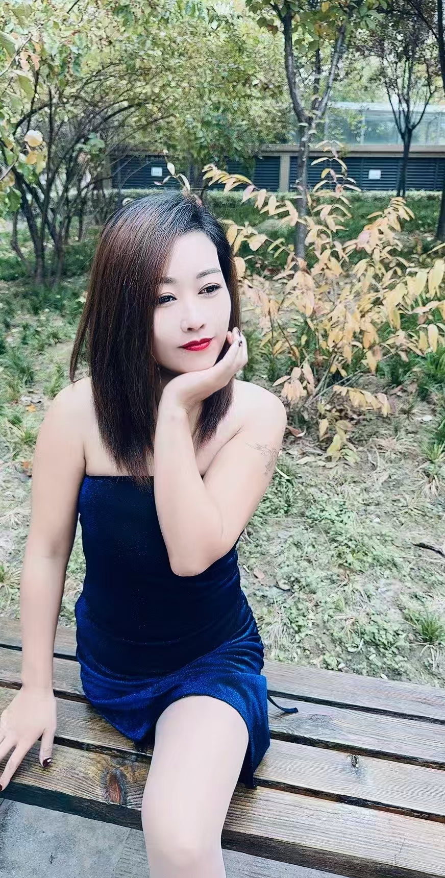 Emma: RHD Amputee Girl - Blue Strap Skirt