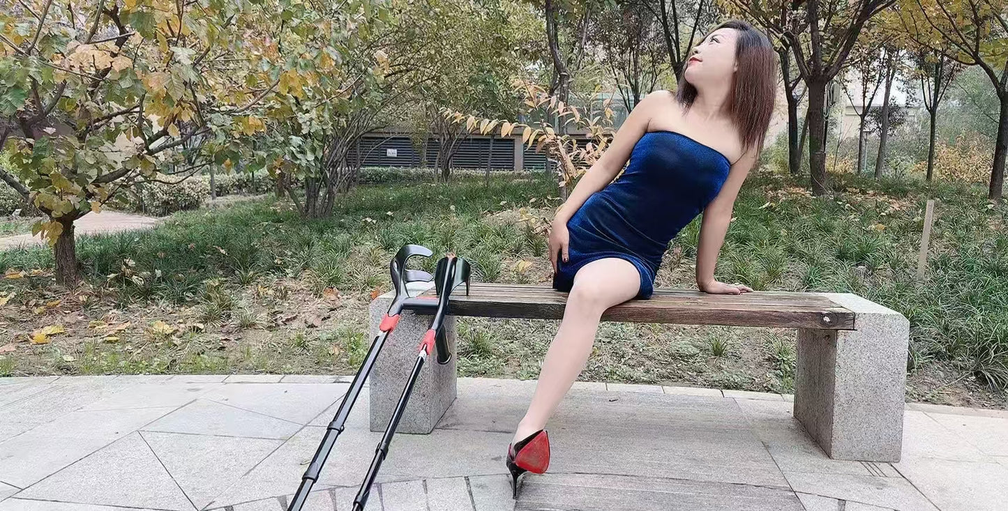 Emma: RHD Amputee Girl - Blue Strap Skirt