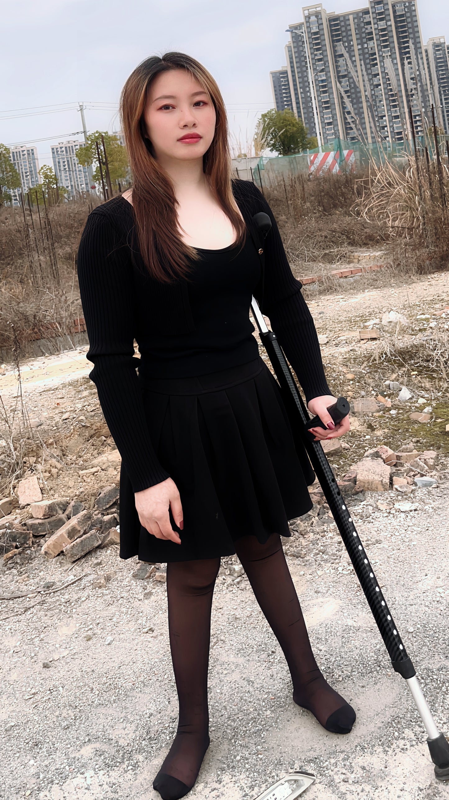 Miki: Polio Girl - Barefoot Walking