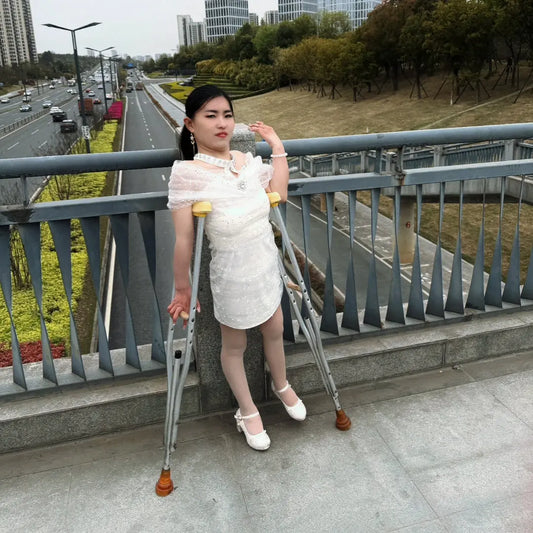 Maria: Polio Girl - Pedestrian Overpass AmputeeClub