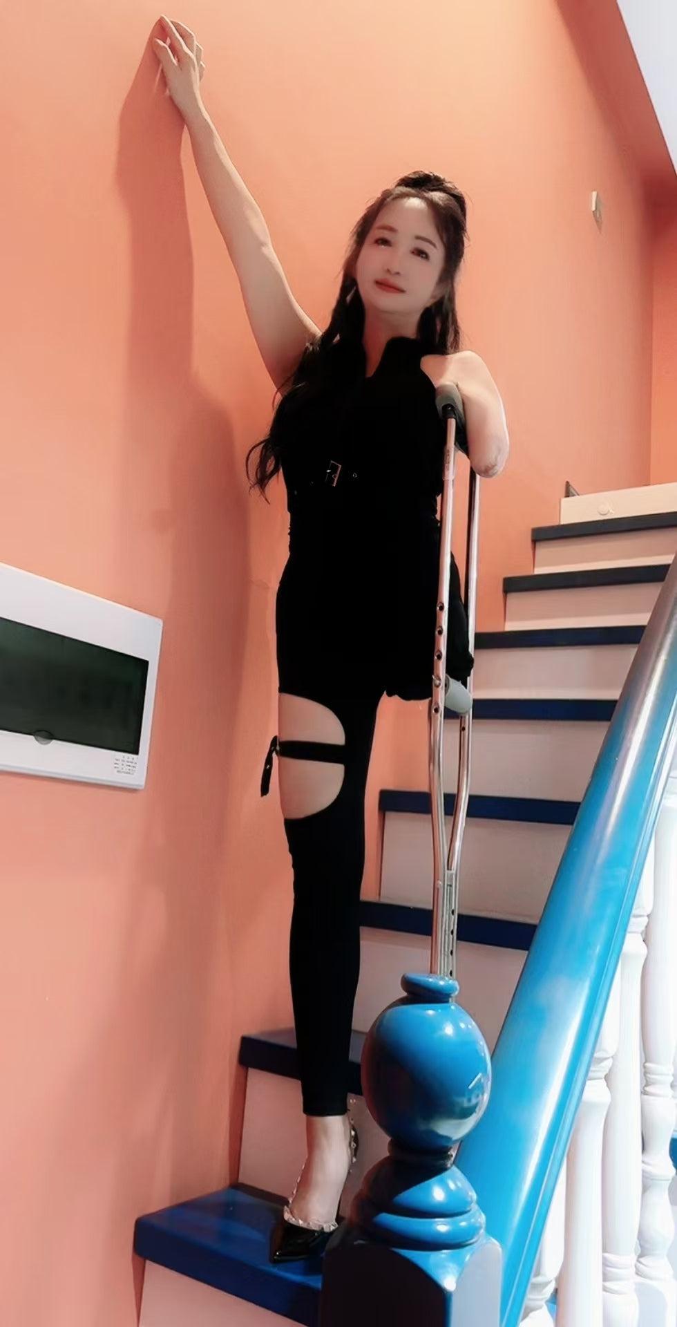 Lanzi: Ooe Amputee Lady - Blind